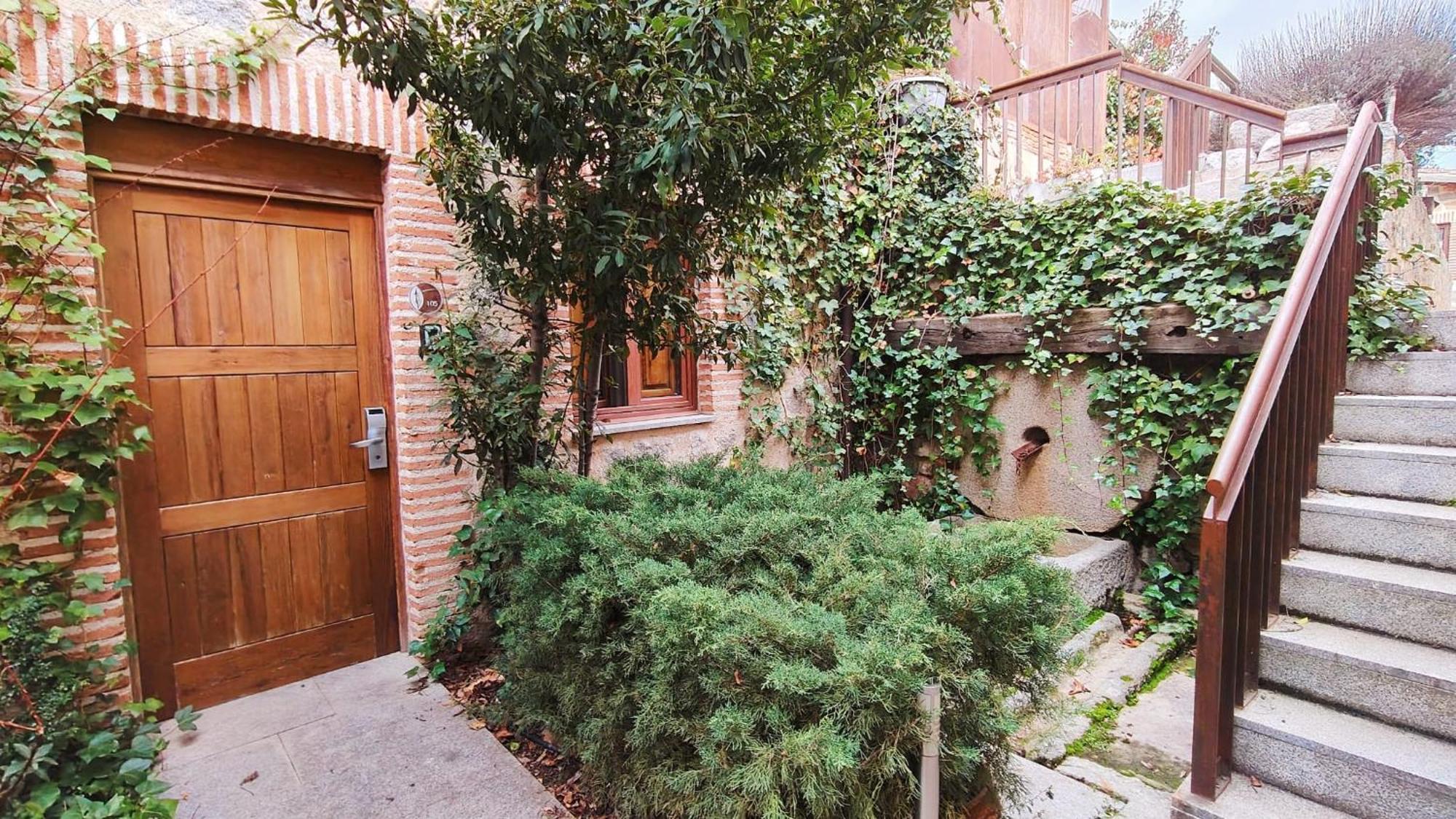 ホテル オテル ラス レジェンダス Ávila エクステリア 写真
